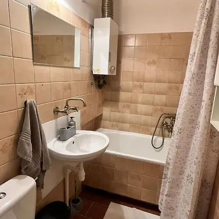 Bedroom Near The Bus And Train Station Kraków